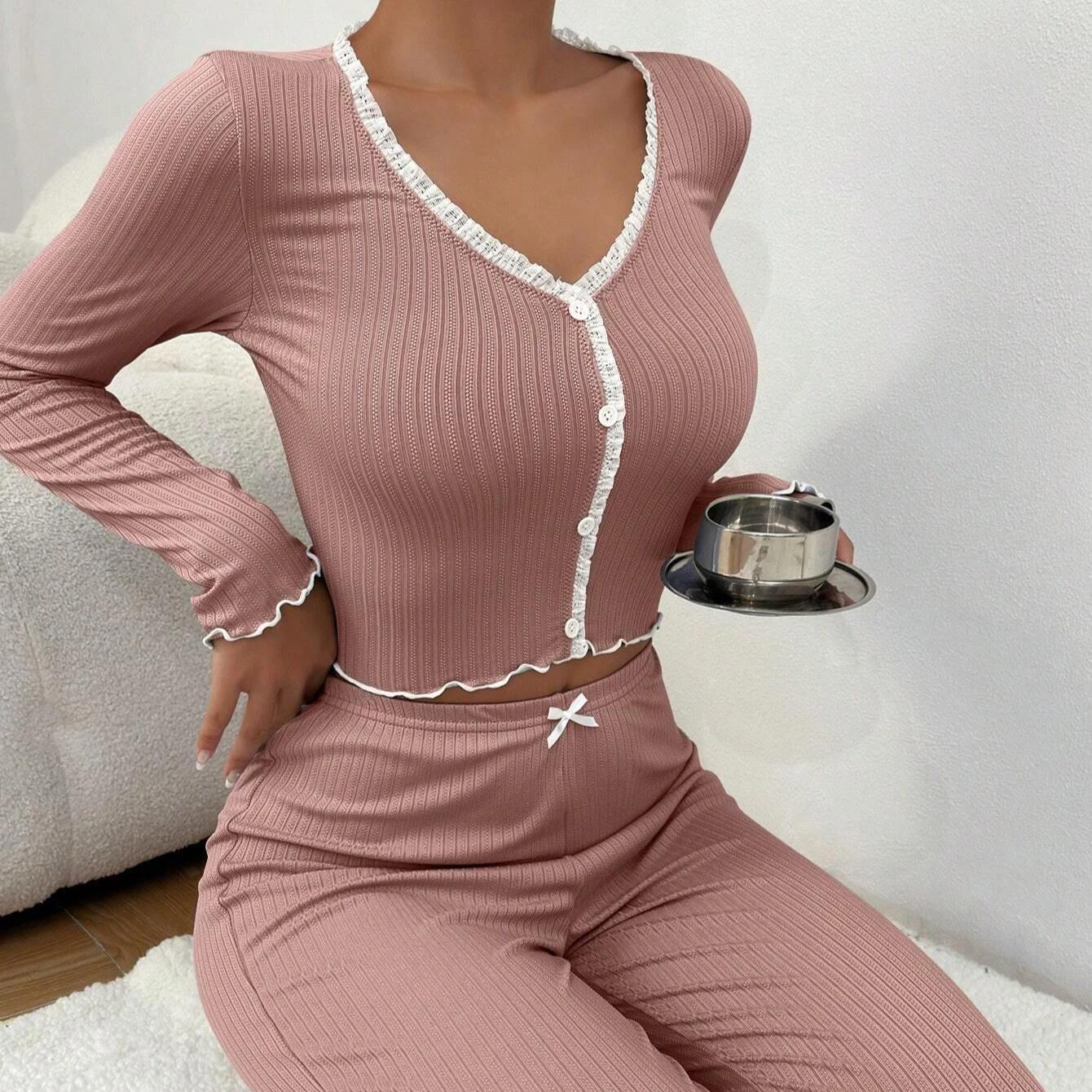 Pyjama femme Amourelys – Doux, confortable & sexy