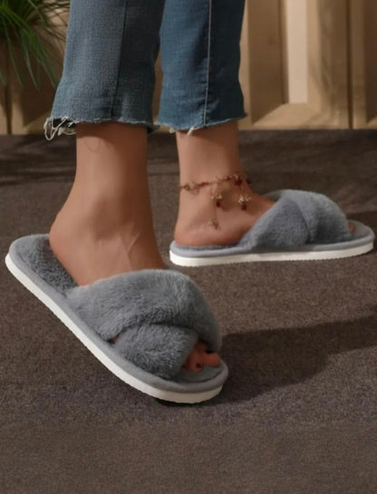 Chaussons Fourrure Femme – Doux, Chauds & Confortables