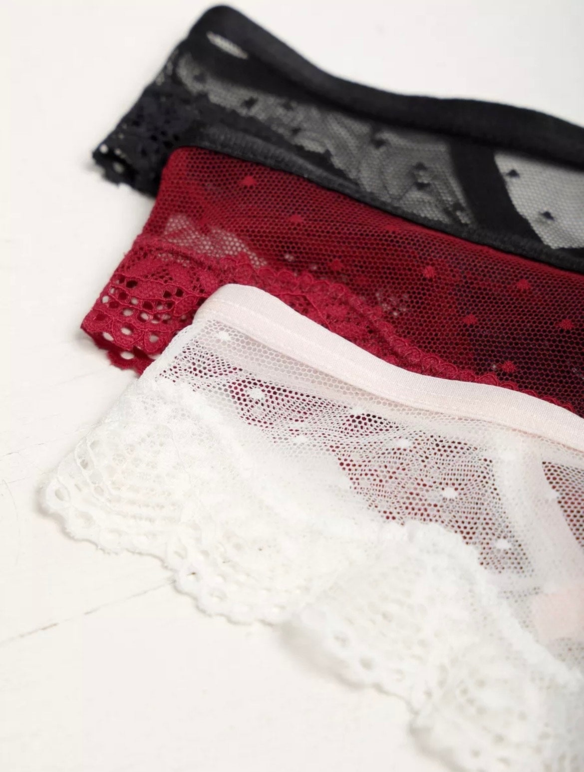 String femme en dentelle transparente – Sexy et sans couture