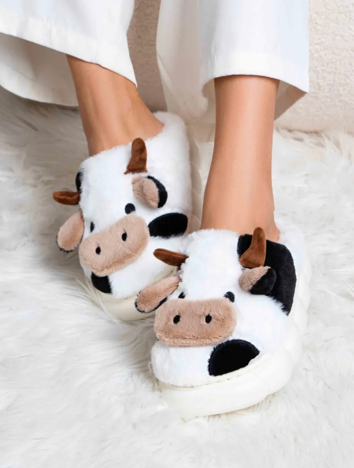 Pantoufles d’hiver en peluche pour femmes – Chaudes, confortables