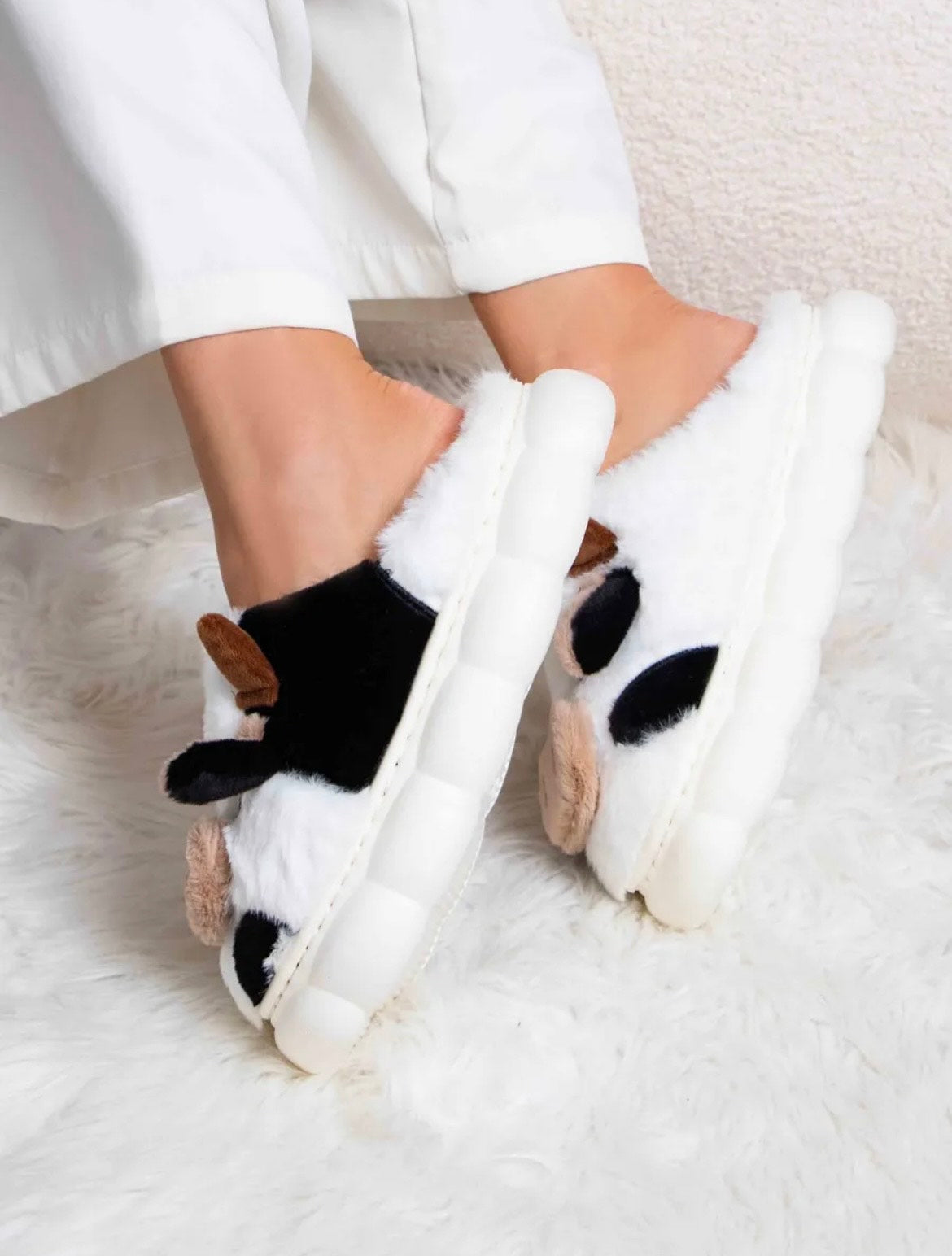 Pantoufles d’hiver en peluche pour femmes – Chaudes, confortables