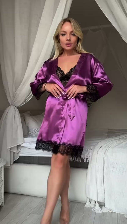 Ensemble Lingerie 4 Pièces Satin & Dentelle – Robe, Short, Camisole et Culotte Sexy